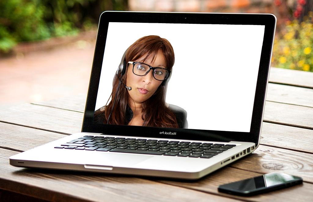 Network diagram showing peer support and social accountability connections