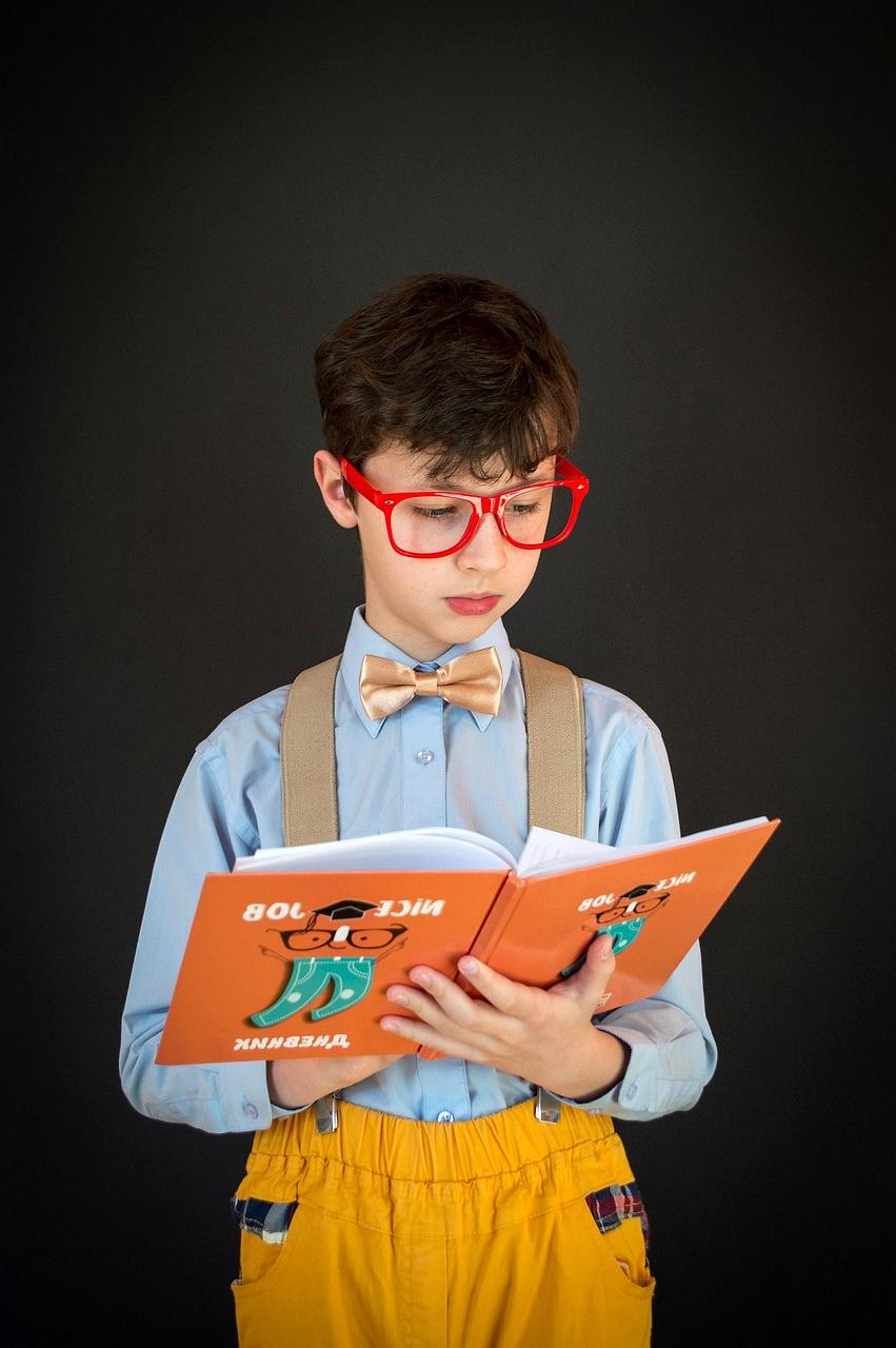 Portrait of satisfied student Lena Schmidt from Hamburg